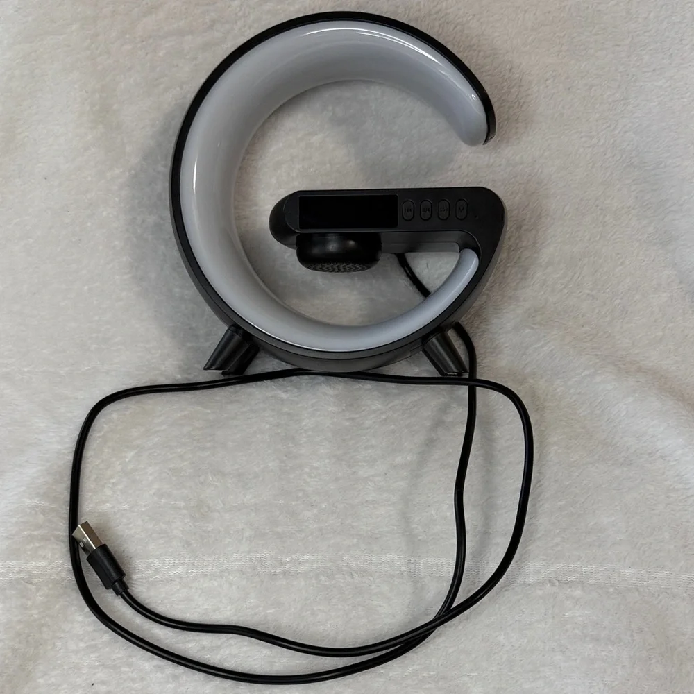 ⏰LED Table lamp Clock /Speaker Phone Charger - Picture 5 of 7